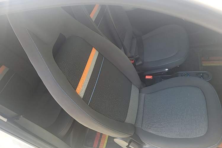 Used Wuling Hongguang MINIEV 2020 Freedom Version Lithium Iron Phosphate Right Front Seat
