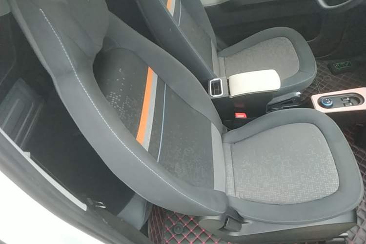 Used Wuling Hongguang MINIEV 2020 Freedom Version Lithium Iron Phosphate Right Front Seat