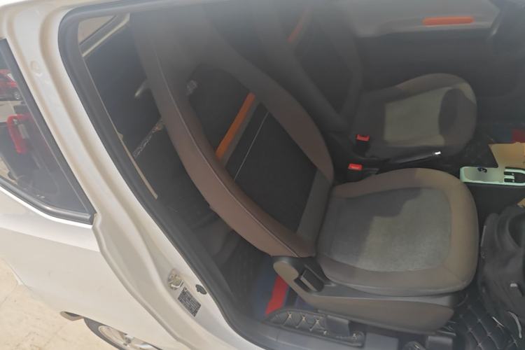 Used Wuling Hongguang MINIEV 2020 Zizai Version Lithium-NMC Right Front Seat