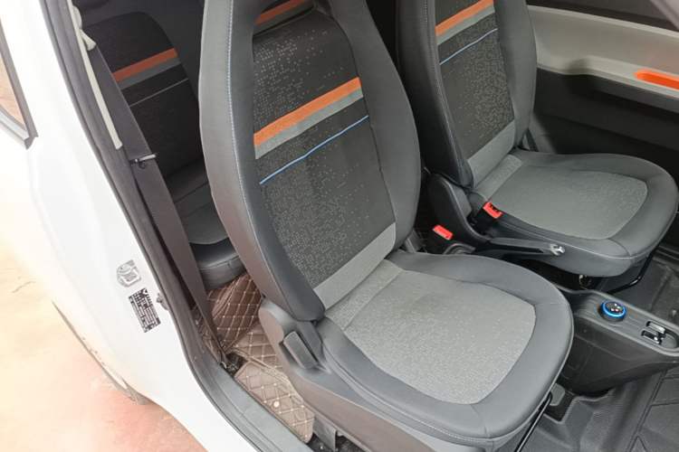 Used Wuling Hongguang MINIEV 2020 Freedom Version Lithium Iron Phosphate Right Front Seat