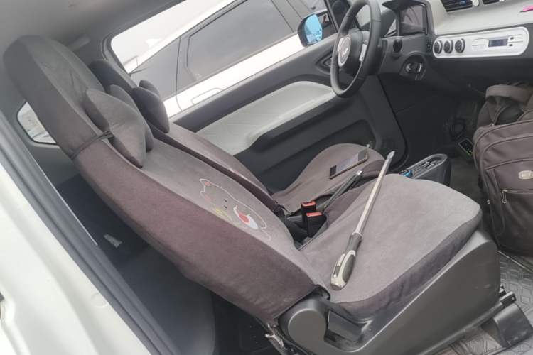 Used Wuling Hongguang MINIEV 2020 Zizai Version Lithium-NMC Right Front Seat