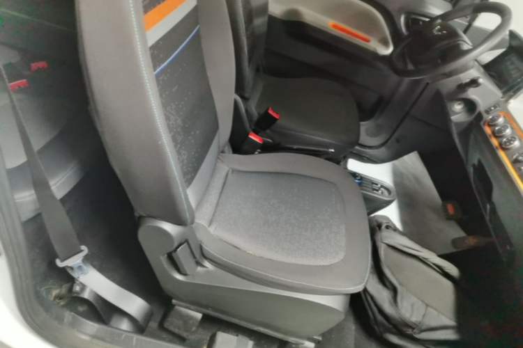 Used Wuling Hongguang MINIEV 2020 Freedom Version Lithium Iron Phosphate Right Front Seat