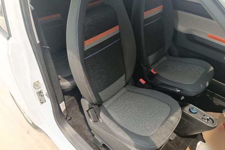 Used Wuling Hongguang MINIEV 2020 Zizai Version Lithium-NMC Right Front Seat
