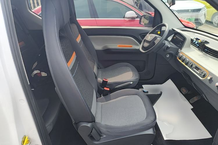 Used Wuling Hongguang MINIEV 2020 Zizai Version Lithium-NMC Right Front Seat