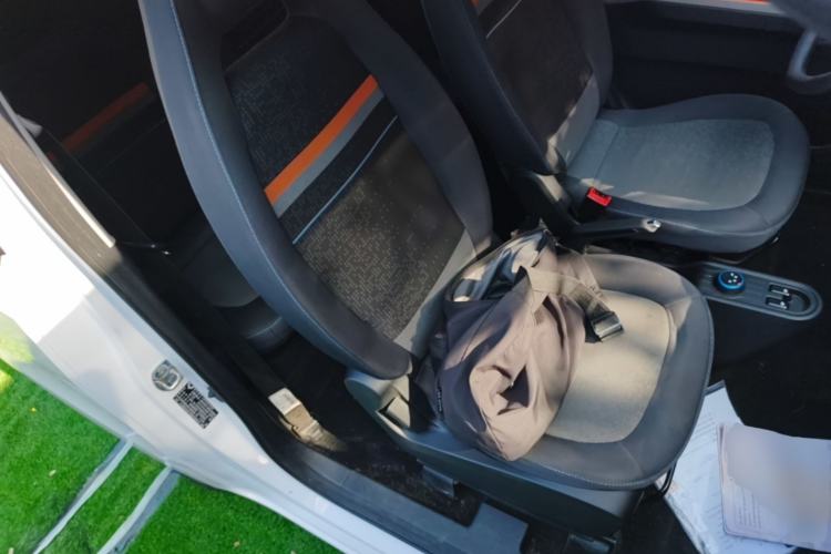Used Wuling Hongguang MINIEV 2020 Enjoyment Model Lithium Iron Phosphate Right Front Seat