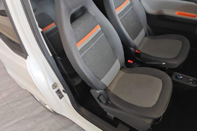 Used Wuling Hongguang MINIEV 2020 Easy Version Lithium-Ion Battery Right Front Seat
