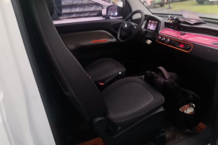 Used Wuling Hongguang MINIEV 2020 Enjoyment Model Lithium Iron Phosphate Right Front Seat