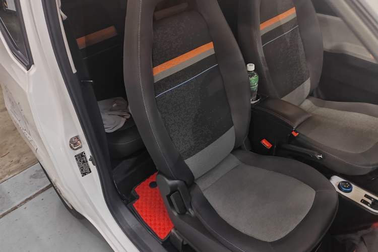 Used Wuling Hongguang MINIEV 2020 Zizai Version Lithium-NMC Right Front Seat