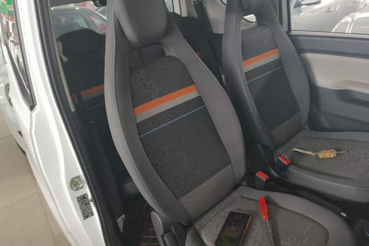 Used Wuling Hongguang MINIEV 2020 Enjoyment Model Lithium Iron Phosphate Right Front Seat