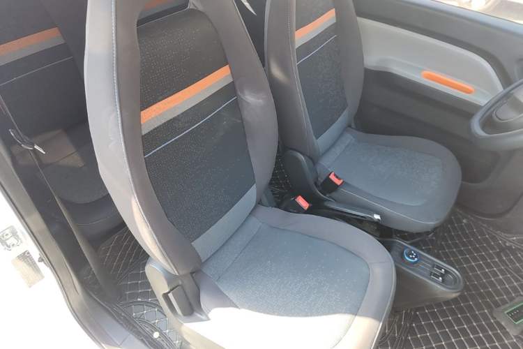 Used Wuling Hongguang MINIEV 2020 Enjoy Edition Lithium-Ion Battery Right Front Seat