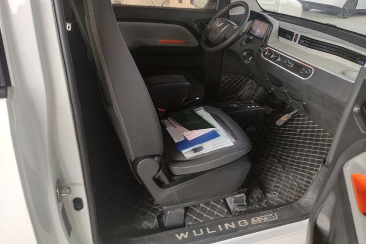 Used Wuling Hongguang MINIEV 2020 Zizai Version Lithium-NMC Right Front Seat
