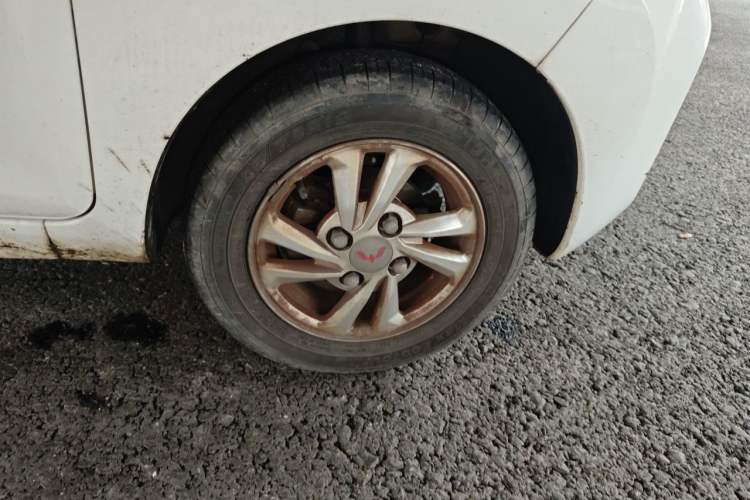 Used Wuling Hongguang MINIEV 2020 Enjoyment Model Lithium Iron Phosphate Right Front Wheel Hub