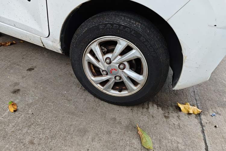 Used Wuling Hongguang MINIEV 2020 Zizai Version Lithium-NMC Right Front Wheel Hub