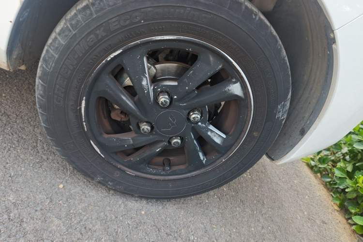 Used Wuling Hongguang MINIEV 2020 Zizai Version Lithium-NMC Right Front Wheel Hub