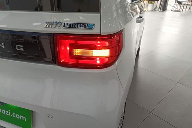 Used Wuling Hongguang MINIEV 2020 Enjoyment Model Lithium Iron Phosphate Right Rear Taillight
