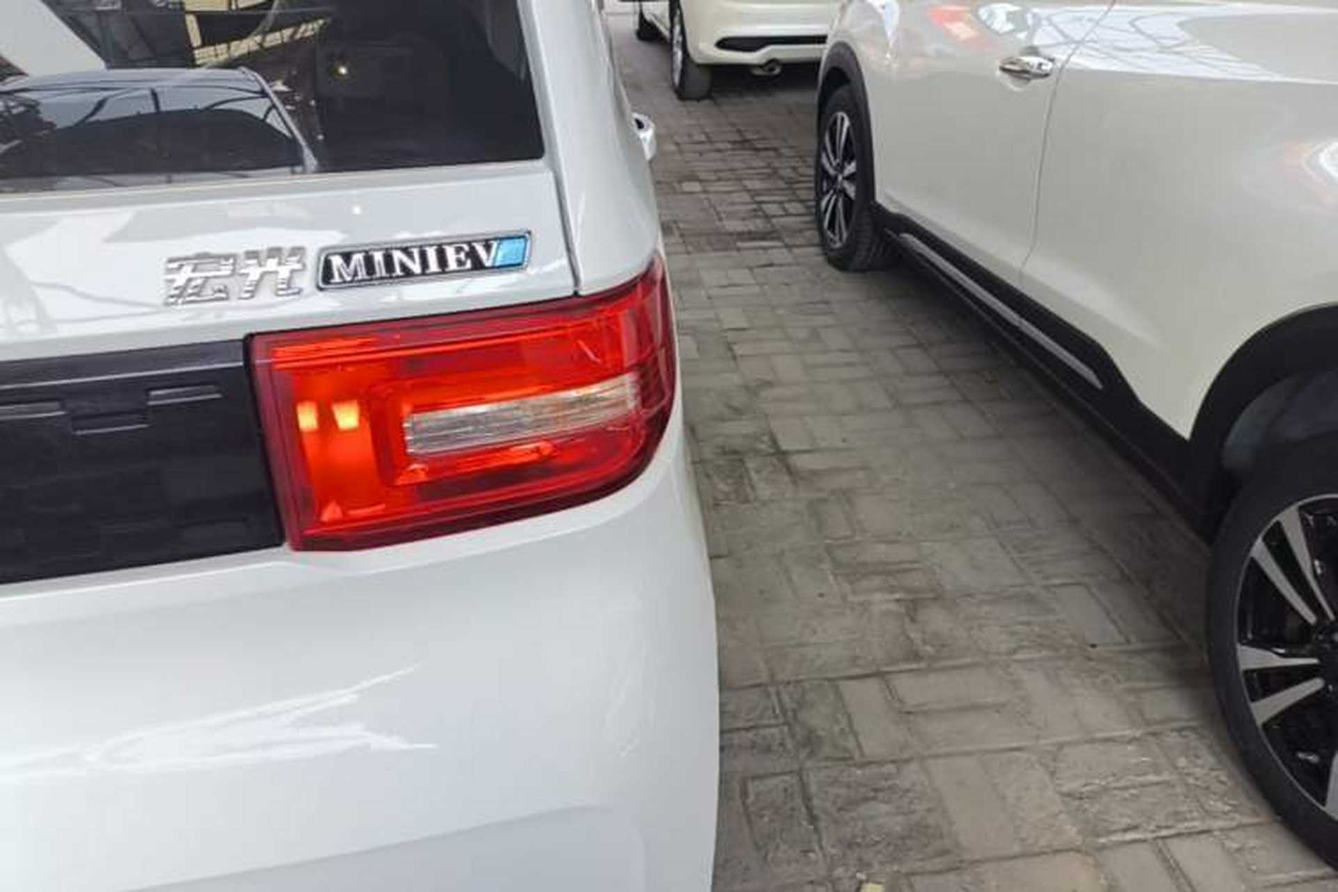Used Wuling Hongguang MINIEV 2020 Freedom Version Lithium Iron Phosphate Right Rear Taillight