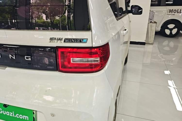 Used Wuling Hongguang MINIEV 2020 Freedom Version Lithium Iron Phosphate Right Rear Taillight