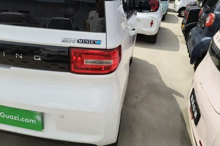 Used Wuling Hongguang MINIEV 2020 Freedom Version Lithium Iron Phosphate Right Rear Taillight