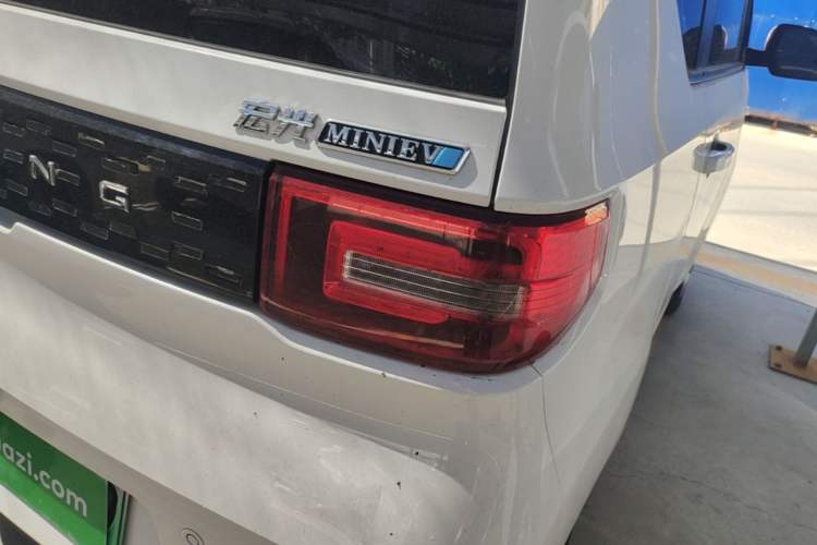 Used Wuling Hongguang MINIEV 2020 Freedom Version Lithium Iron Phosphate Right Rear Taillight