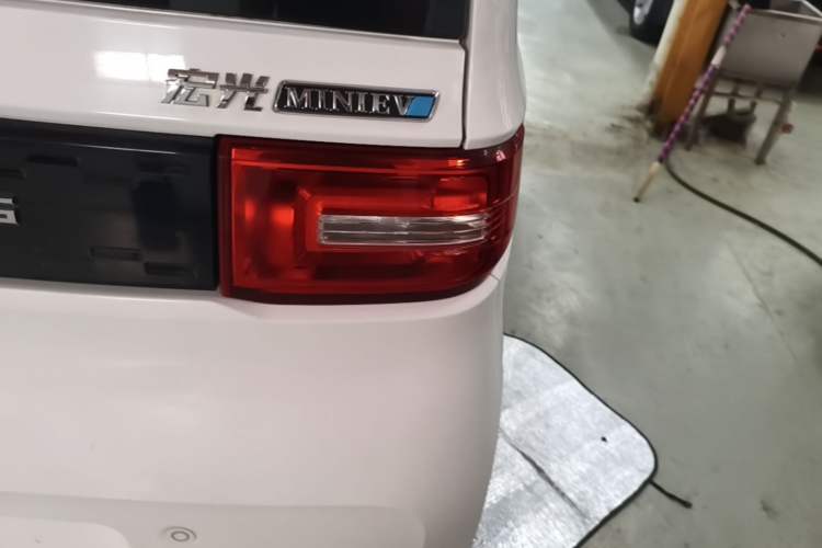 Used Wuling Hongguang MINIEV 2020 Enjoyment Model Lithium Iron Phosphate Right Rear Taillight