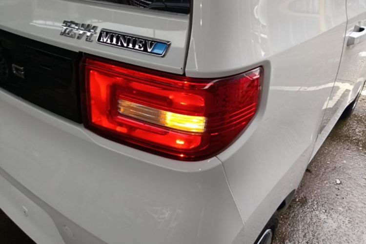 Used Wuling Hongguang MINIEV 2020 Enjoyment Model Lithium Iron Phosphate Right Rear Taillight