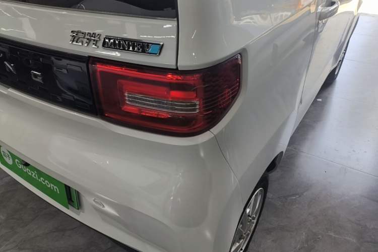 Used Wuling Hongguang MINIEV 2020 Zizai Version Lithium-NMC Right Rear Taillight