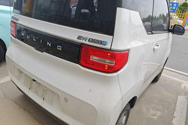 Used Wuling Hongguang MINIEV 2020 Freedom Version Lithium Iron Phosphate Right Rear Taillight
