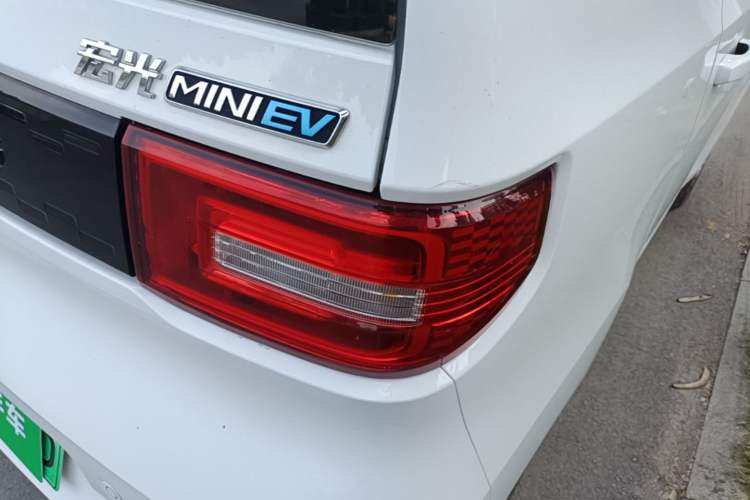 Used Wuling Hongguang MINIEV 2020 Enjoy Edition Lithium-Ion Battery Right Rear Taillight