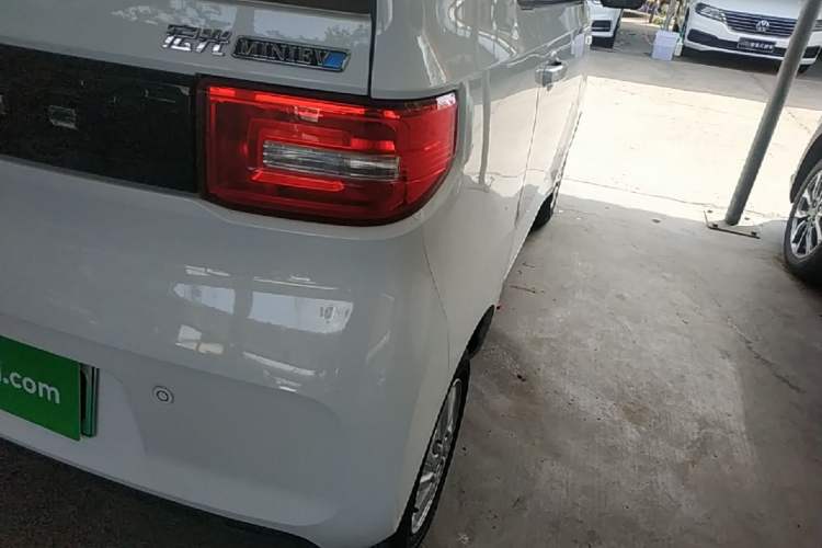 Used Wuling Hongguang MINIEV 2020 Enjoyment Model Lithium Iron Phosphate Right Rear Taillight