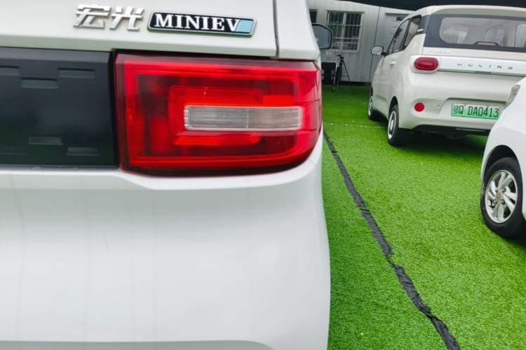Used Wuling Hongguang MINIEV 2020 Enjoyment Model Lithium Iron Phosphate Right Rear Taillight