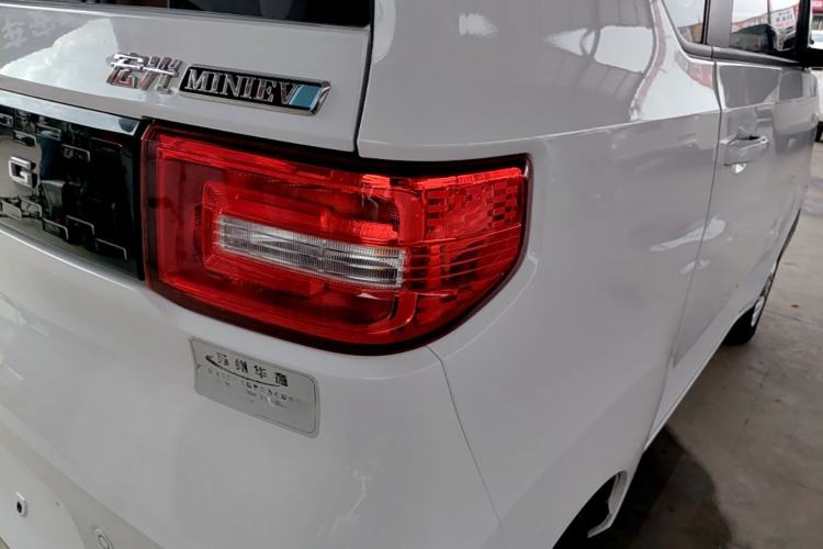 Used Wuling Hongguang MINIEV 2020 Enjoyment Model Lithium Iron Phosphate Right Rear Taillight