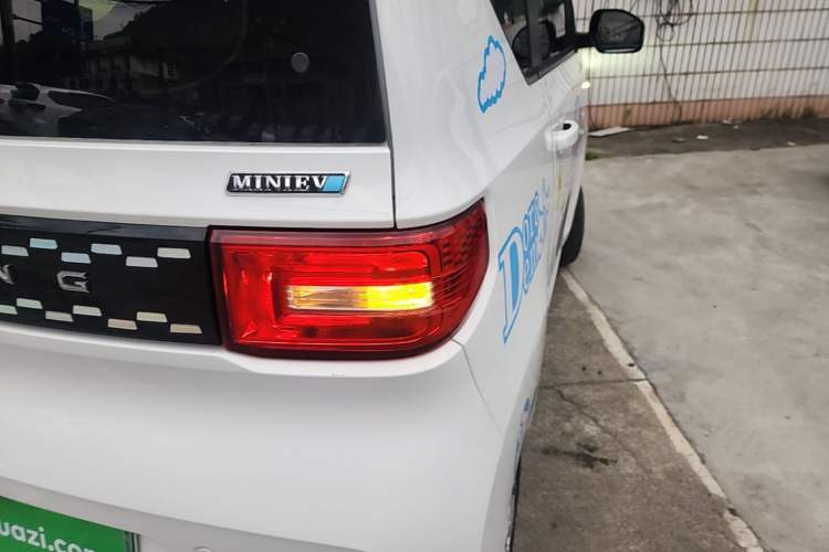 Used Wuling Hongguang MINIEV 2020 Enjoyment Model Lithium Iron Phosphate Right Rear Taillight