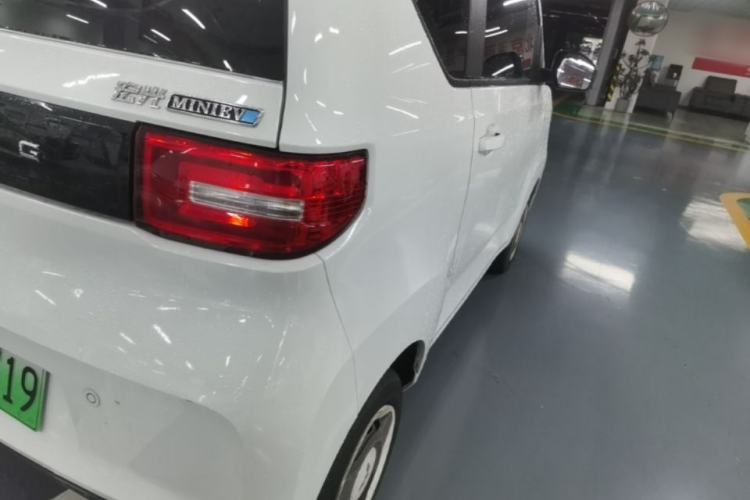 Used Wuling Hongguang MINIEV 2020 Freedom Version Lithium Iron Phosphate Right Rear Taillight