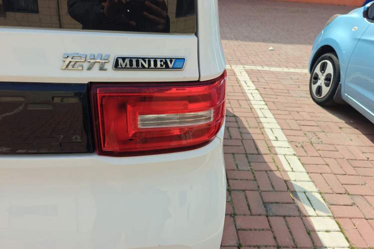Used Wuling Hongguang MINIEV 2020 Lite Version Lithium Iron Phosphate Right Rear Taillight