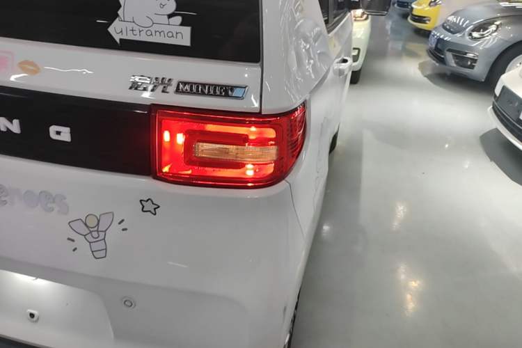Used Wuling Hongguang MINIEV 2020 Zizai Version Lithium-NMC Right Rear Taillight