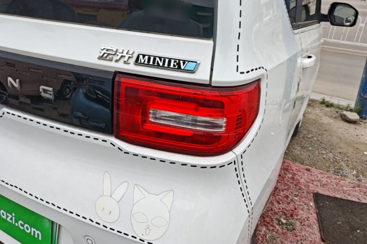 Used Wuling Hongguang MINIEV 2020 Zizai Version Lithium-NMC Right Rear Taillight