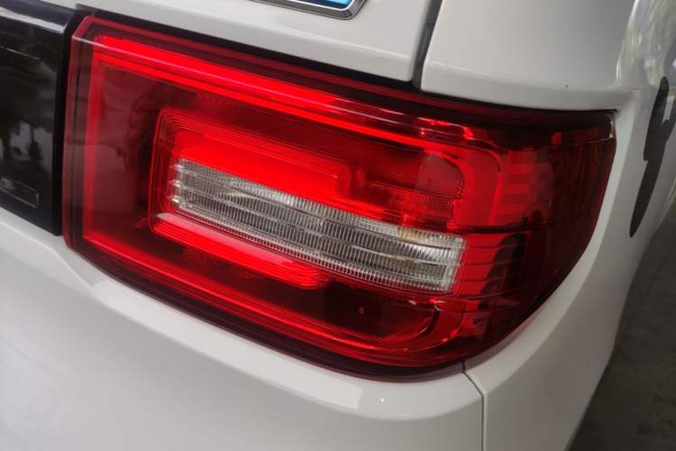 Used Wuling Hongguang MINIEV 2020 Enjoyment Model Lithium Iron Phosphate Right Rear Taillight