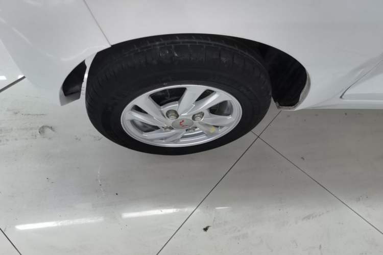 Used Wuling Hongguang MINIEV 2020 Freedom Version Lithium Iron Phosphate Right Rear Wheel Hub
