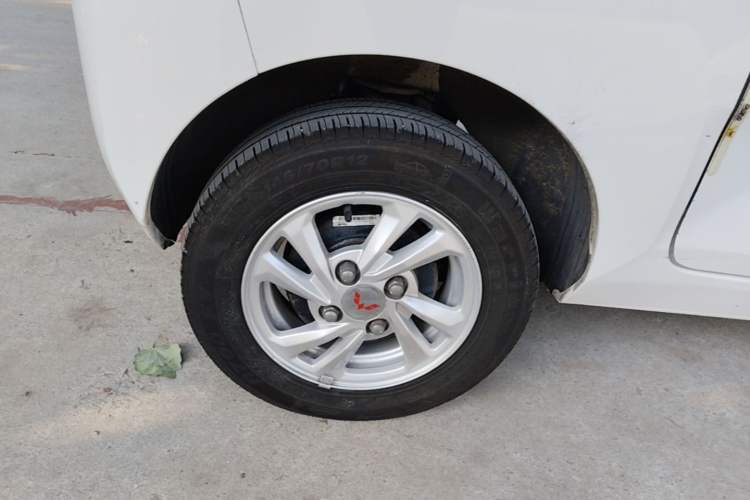 Used Wuling Hongguang MINIEV 2020 Freedom Version Lithium Iron Phosphate Right Rear Wheel Hub