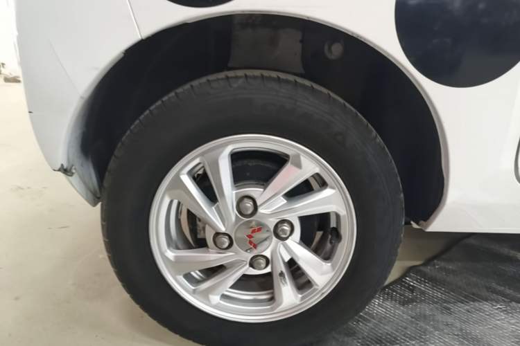 Used Wuling Hongguang MINIEV 2020 Enjoyment Model Lithium Iron Phosphate Right Rear Wheel Hub