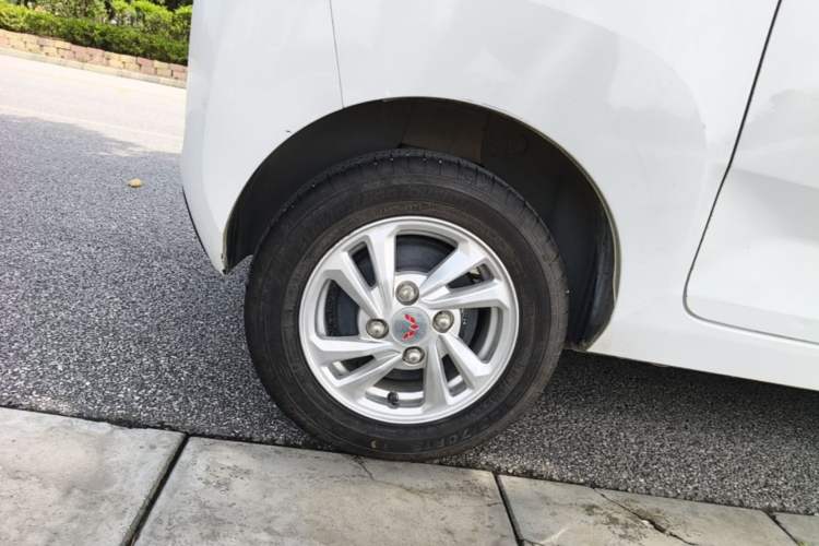 Used Wuling Hongguang MINIEV 2020 Enjoyment Model Lithium Iron Phosphate Right Rear Wheel Hub