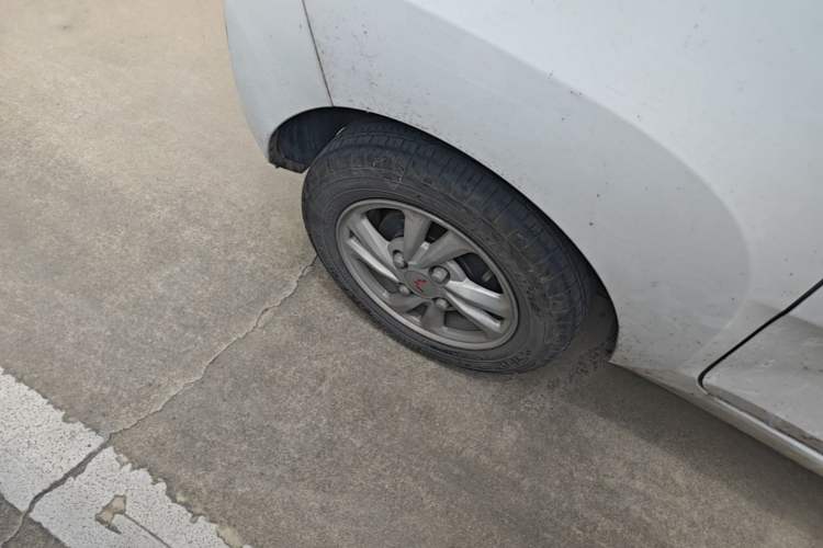 Used Wuling Hongguang MINIEV 2020 Freedom Version Lithium Iron Phosphate Right Rear Wheel Hub