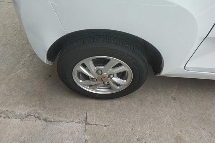 Used Wuling Hongguang MINIEV 2020 Freedom Version Lithium Iron Phosphate Right Rear Wheel Hub
