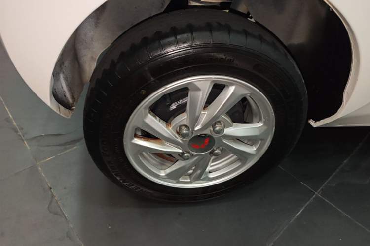 Used Wuling Hongguang MINIEV 2020 Freedom Version Lithium Iron Phosphate Right Rear Wheel Hub