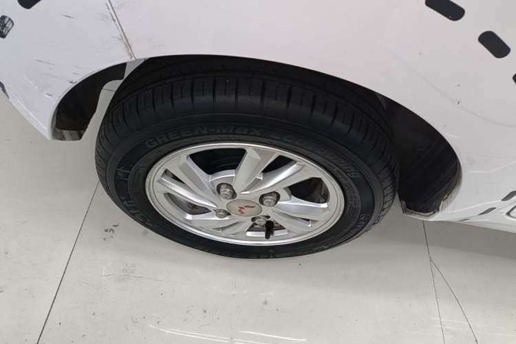 Used Wuling Hongguang MINIEV 2020 Enjoyment Model Lithium Iron Phosphate Right Rear Wheel Hub