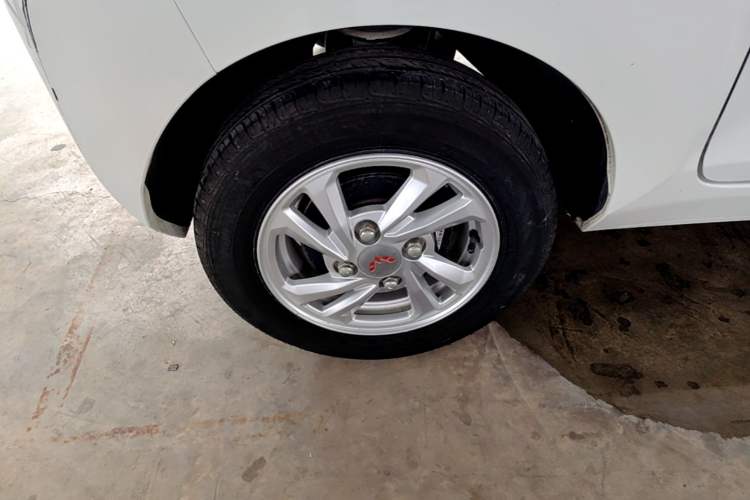 Used Wuling Hongguang MINIEV 2020 Enjoyment Model Lithium Iron Phosphate Right Rear Wheel Hub