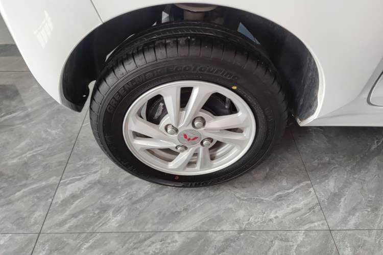 Used Wuling Hongguang MINIEV 2020 Zizai Version Lithium-NMC Right Rear Wheel Hub