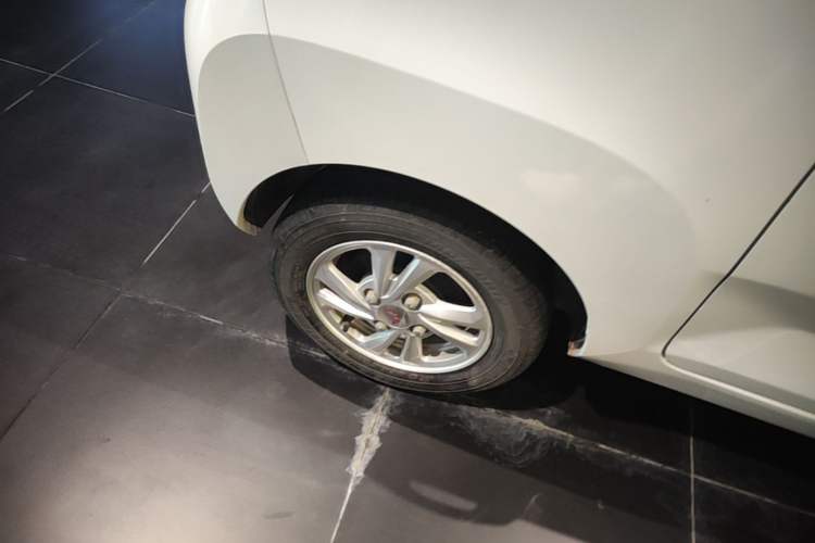 Used Wuling Hongguang MINIEV 2020 Enjoyment Model Lithium Iron Phosphate Right Rear Wheel Hub
