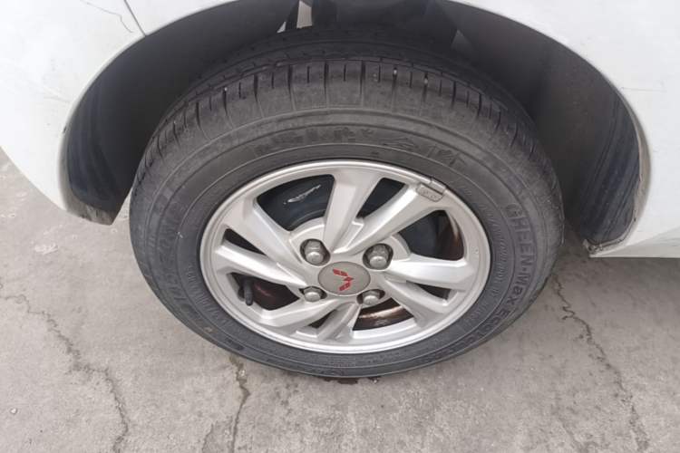 Used Wuling Hongguang MINIEV 2020 Zizai Version Lithium-NMC Right Rear Wheel Hub
