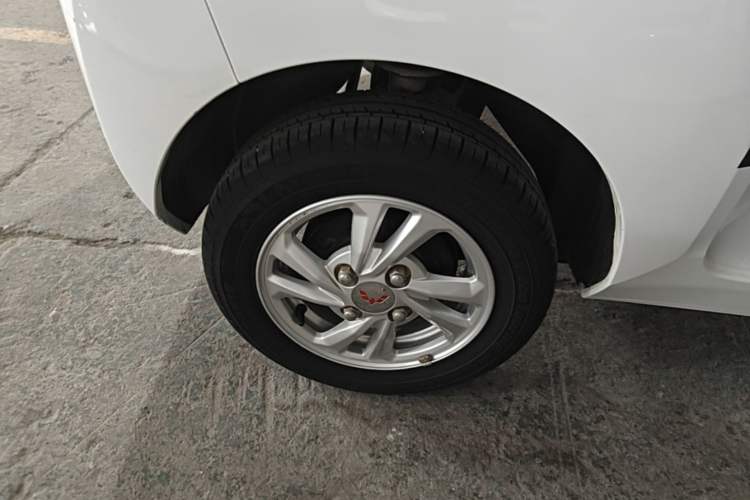 Used Wuling Hongguang MINIEV 2020 Enjoyment Model Lithium Iron Phosphate Right Rear Wheel Hub